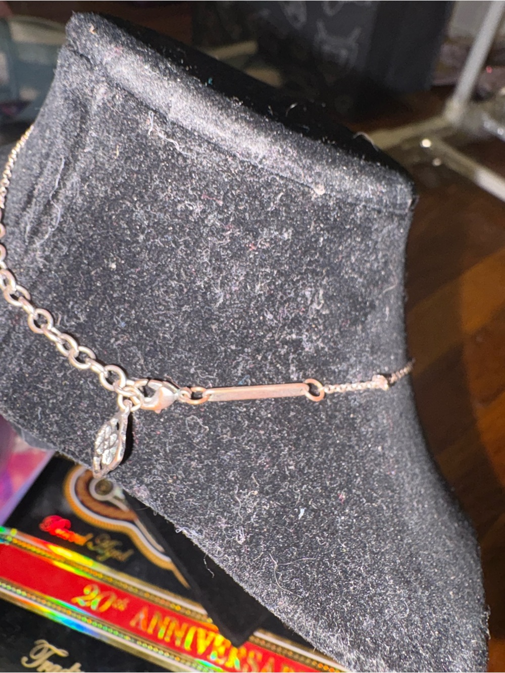 Kendra Scott necklace - Picture 4 of 5